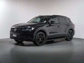 2018 Volkswagen Touareg at Ebbett Volkswagen & Škoda Hamilton