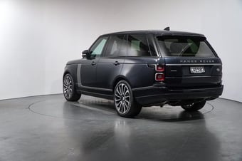 2018 Land Rover Range Rover at Duncan & Ebbett