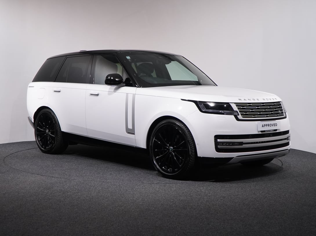 2024 Land Rover Range Rover at Duncan & Ebbett