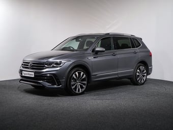 2024 Volkswagen Tiguan at Ebbett Volkswagen & Škoda Hamilton