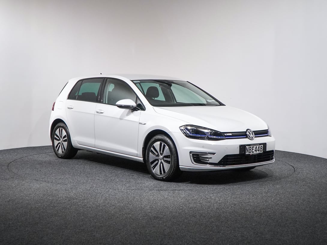 2020 Volkswagen E-Golf at Ebbett Volkswagen & Škoda Hamilton