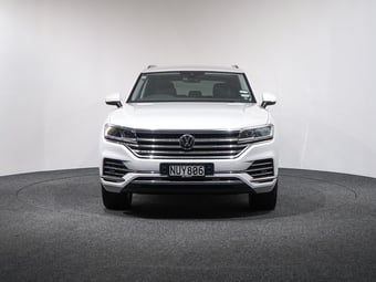 2021 Volkswagen Touareg at Ebbett Volkswagen & Škoda Hamilton