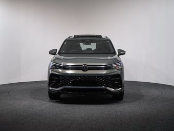 2026 Volkswagen Tiguan at Ebbett Volkswagen & Škoda Hamilton