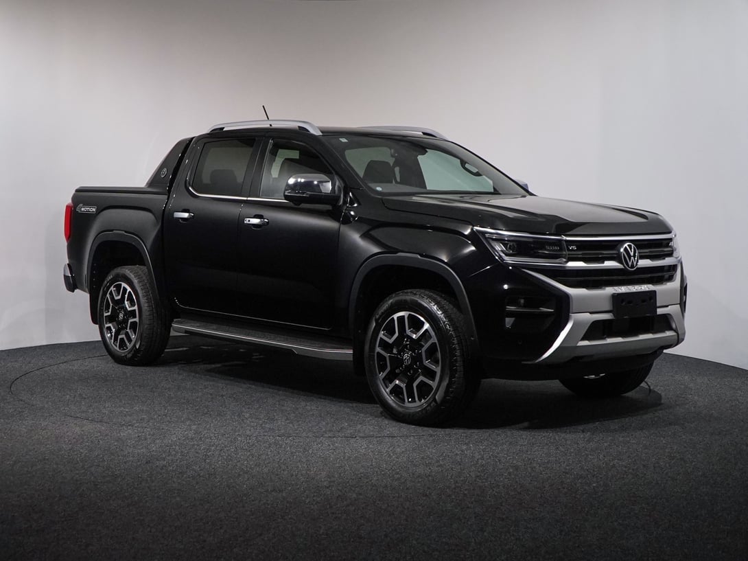 2026 Volkswagen Amarok at Ebbett Volkswagen & Škoda Hamilton