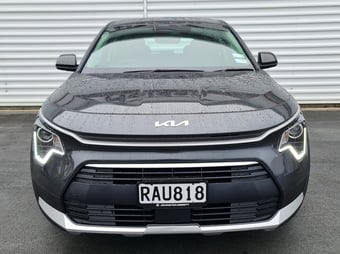 2025 Kia Niro at Johnston Ebbett