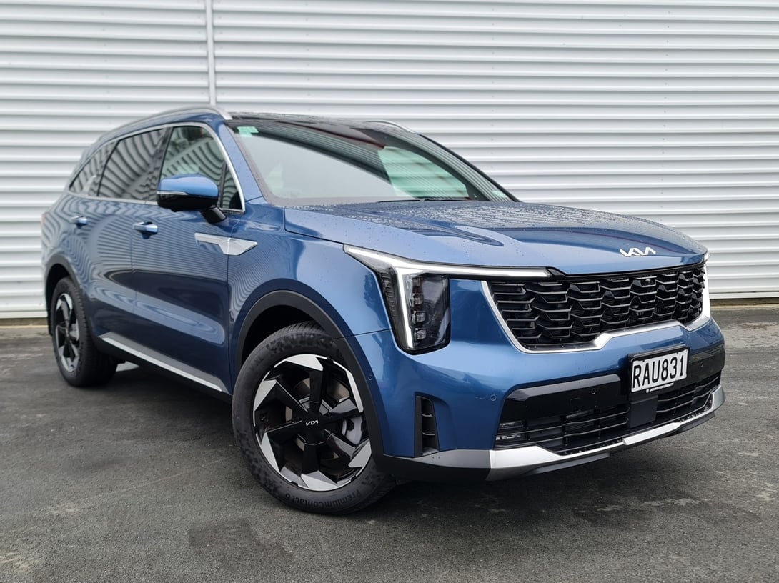 2025 Kia Sorento at Johnston Ebbett