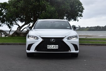 2025 Lexus ES 300H at Lexus of Tauranga