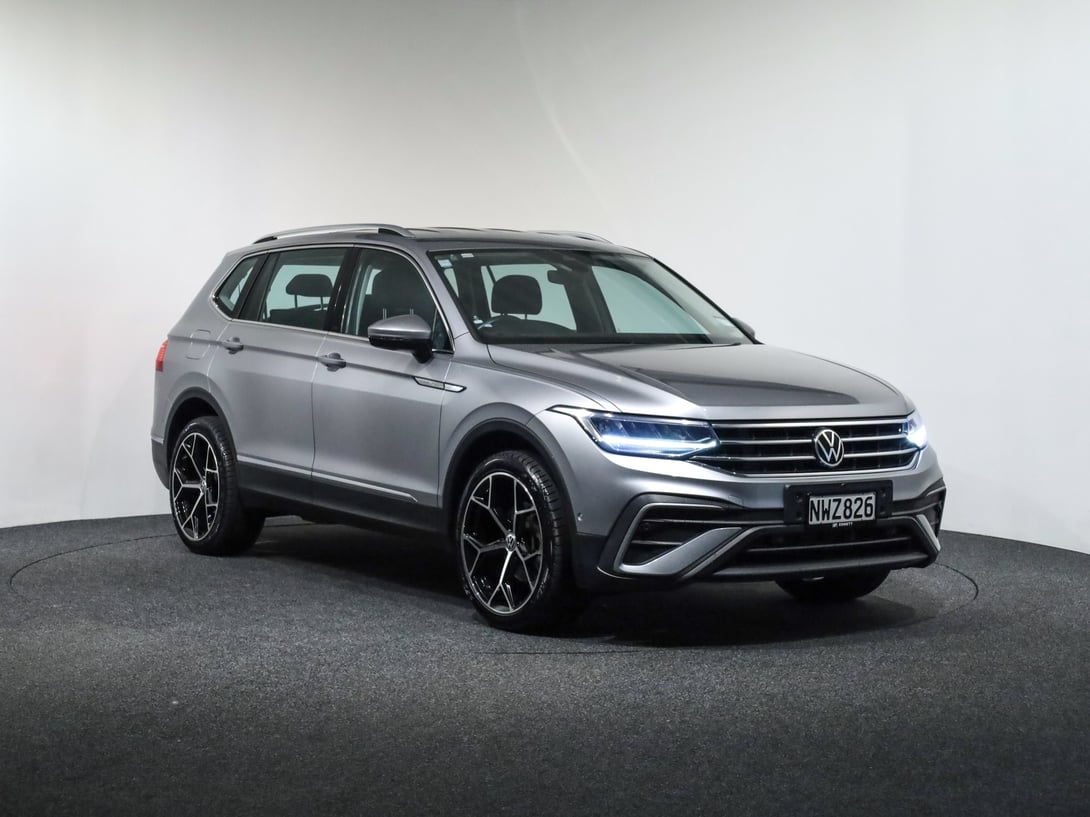 2021 Volkswagen Tiguan at Ebbett Audi & CUPRA Hamilton