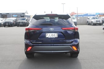 2022 Toyota Highlander at Ebbett Toyota Morrinsville