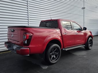 2021 Nissan Navara at Johnston Motors