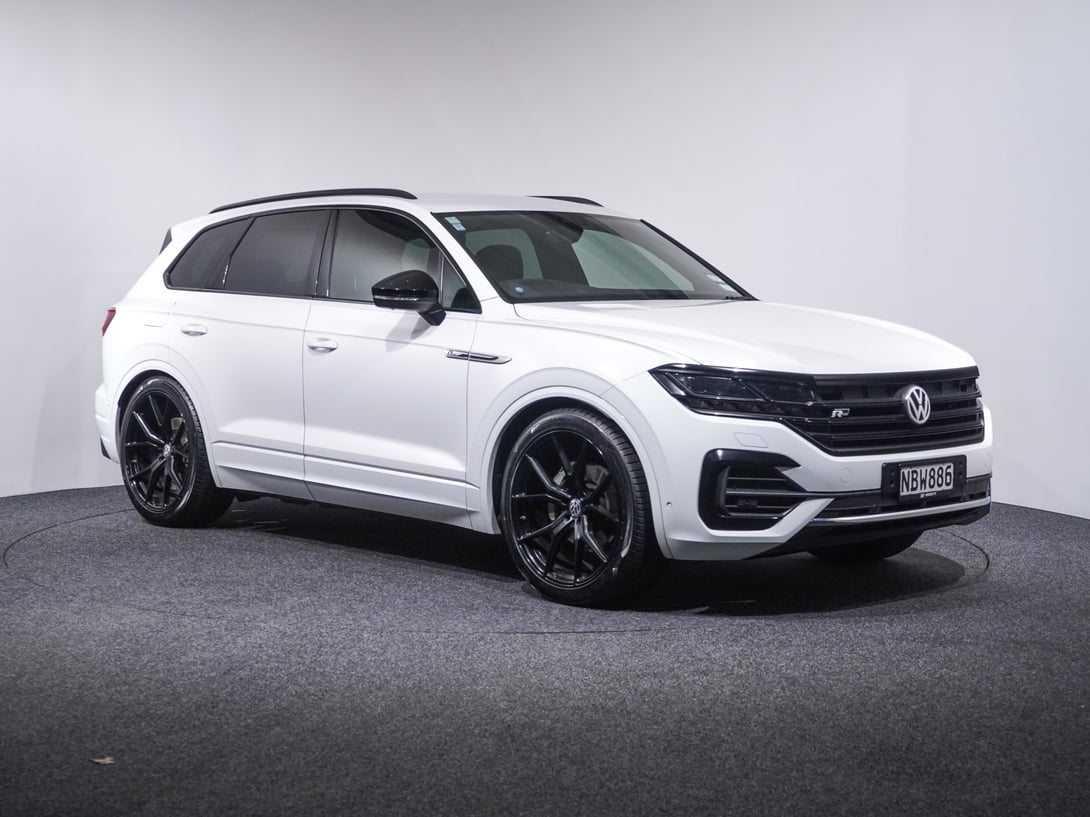 2020 Volkswagen Touareg at Ebbett Volkswagen & Škoda Hamilton