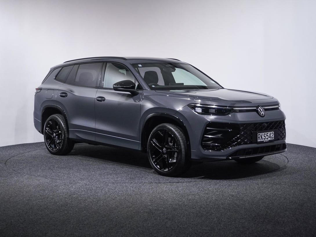 2025 Volkswagen Tayron at Ebbett Volkswagen & Škoda Hamilton