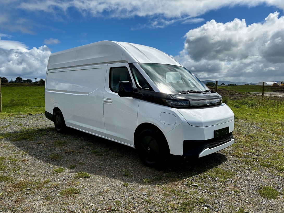 2026 Farizon SuperVAN L3H3 at Ebbett The Base