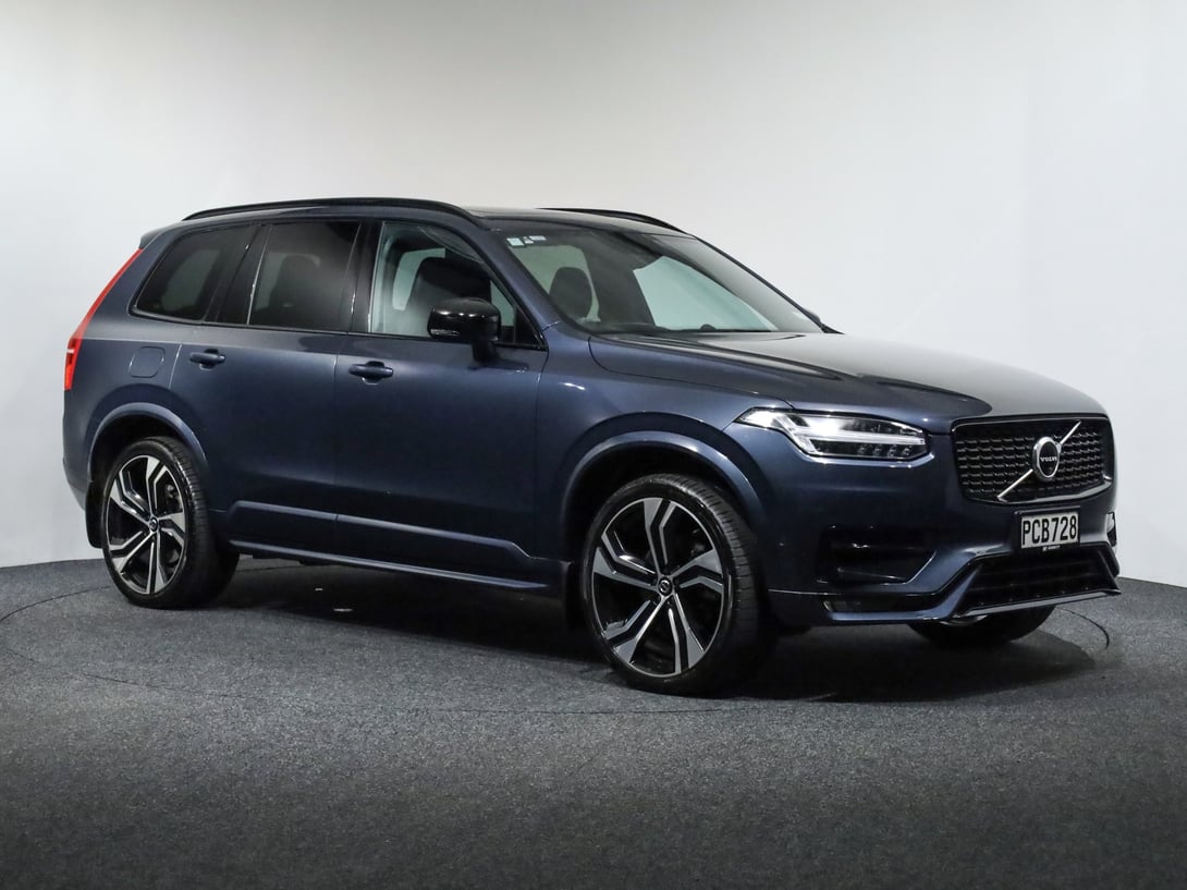 2022 Volvo XC90 at Ebbett Hamilton