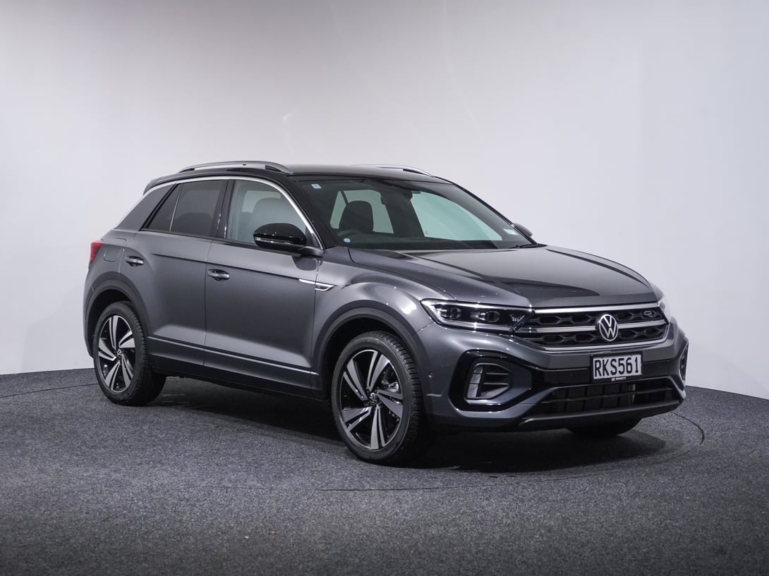 2025 Volkswagen T-Roc at Ebbett Volkswagen & Škoda Hamilton