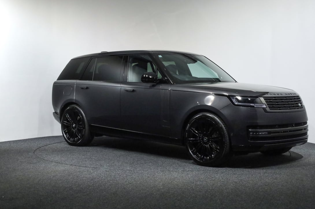 2026 Land Rover Range Rover at Duncan & Ebbett Hamilton