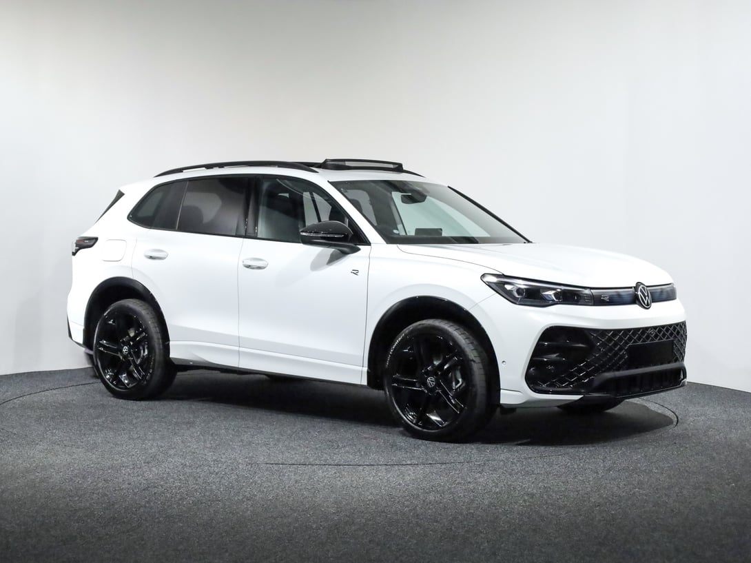 2026 Volkswagen Tiguan at Ebbett Volkswagen & Škoda Hamilton
