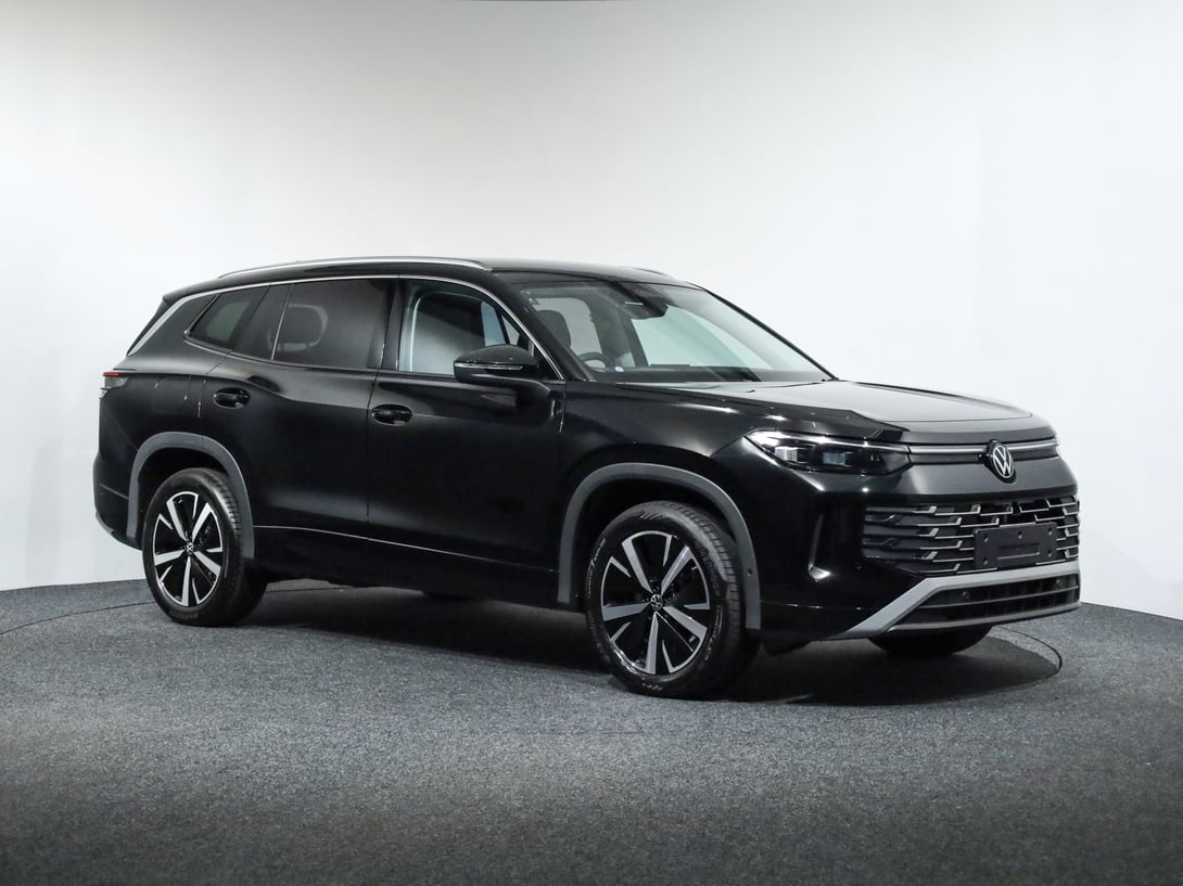 2026 Volkswagen Tayron at Ebbett Volkswagen & Škoda Hamilton