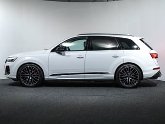 2025 Audi SQ7 at Ebbett Audi & CUPRA Hamilton