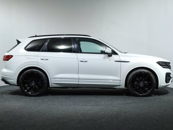 2021 Volkswagen Touareg at Ebbett Volkswagen & Škoda Hamilton