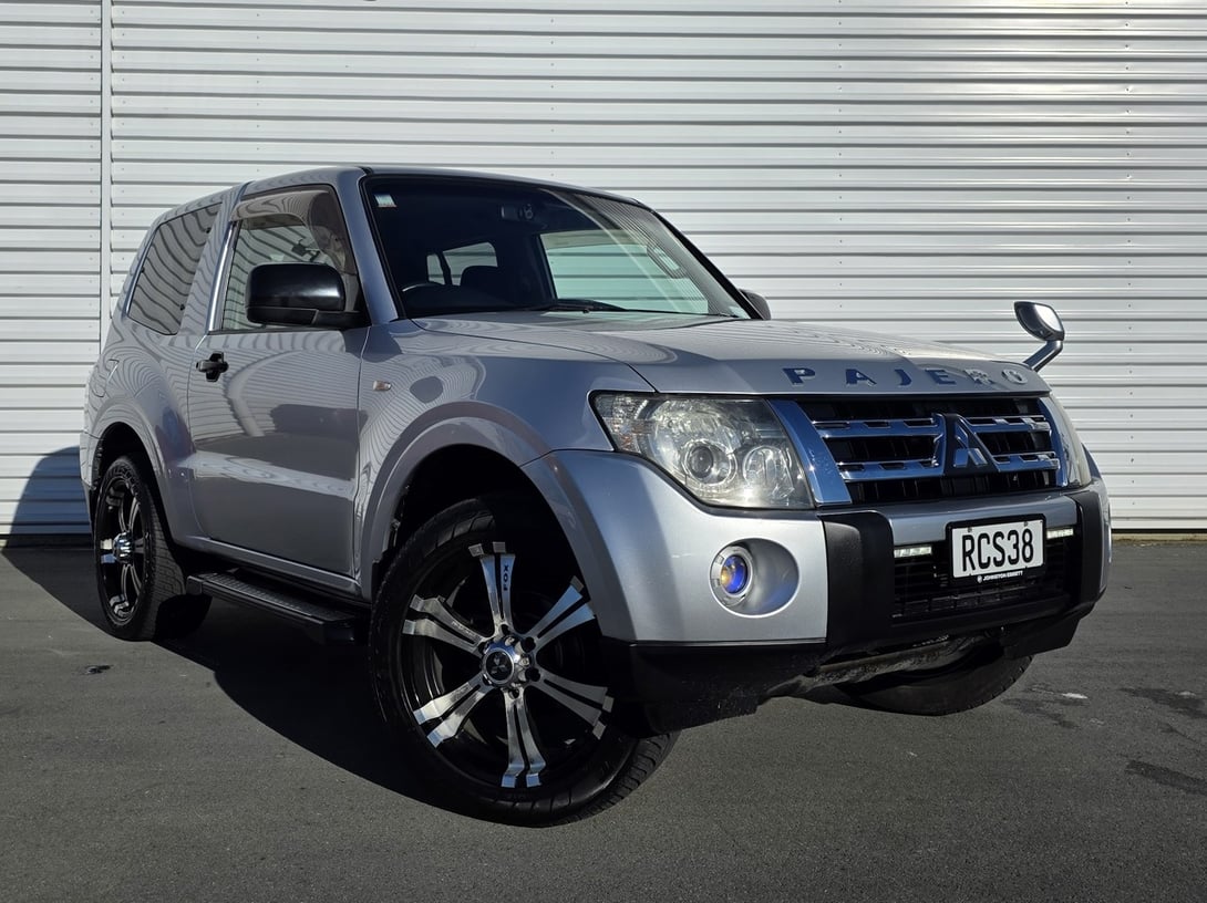 2007 Mitsubishi Pajero at Johnston Ebbett