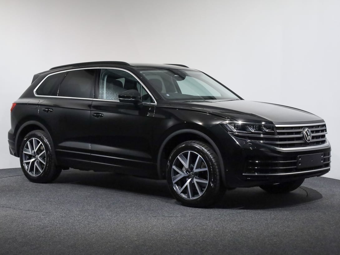 2026 Volkswagen Touareg at Ebbett Volkswagen & Škoda Hamilton