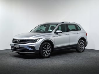 2021 Volkswagen Tiguan at Ebbett Volkswagen & Škoda Hamilton