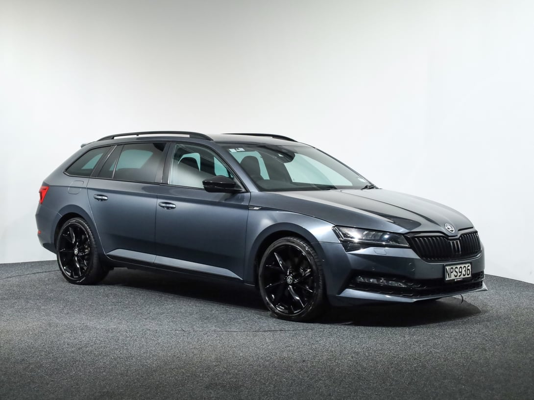 2021 Skoda Superb at Ebbett Volkswagen & Škoda Hamilton