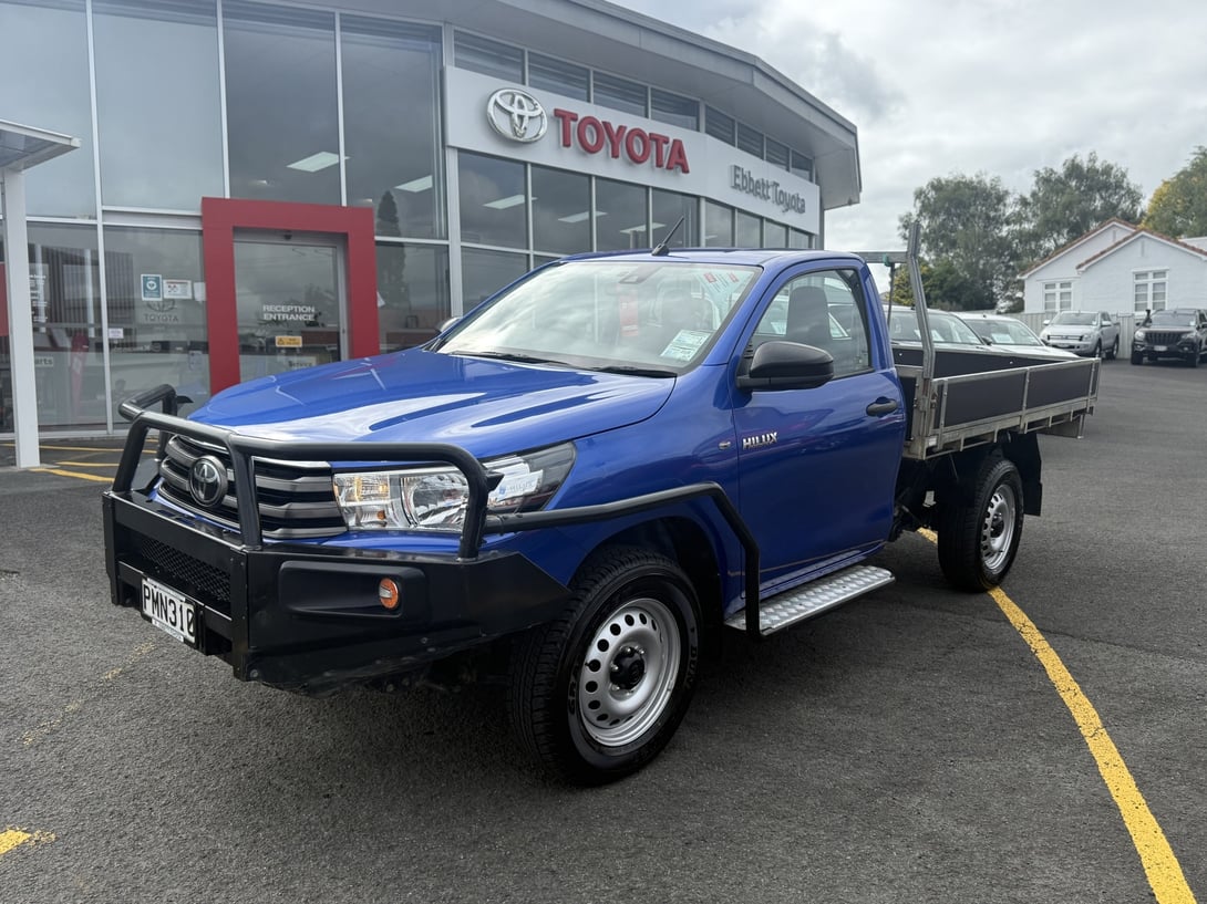 2022 Toyota Hilux at Ebbett Toyota Te Awamutu