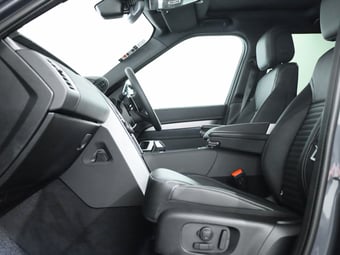 2026 Land Rover Discovery at Duncan & Ebbett Hamilton