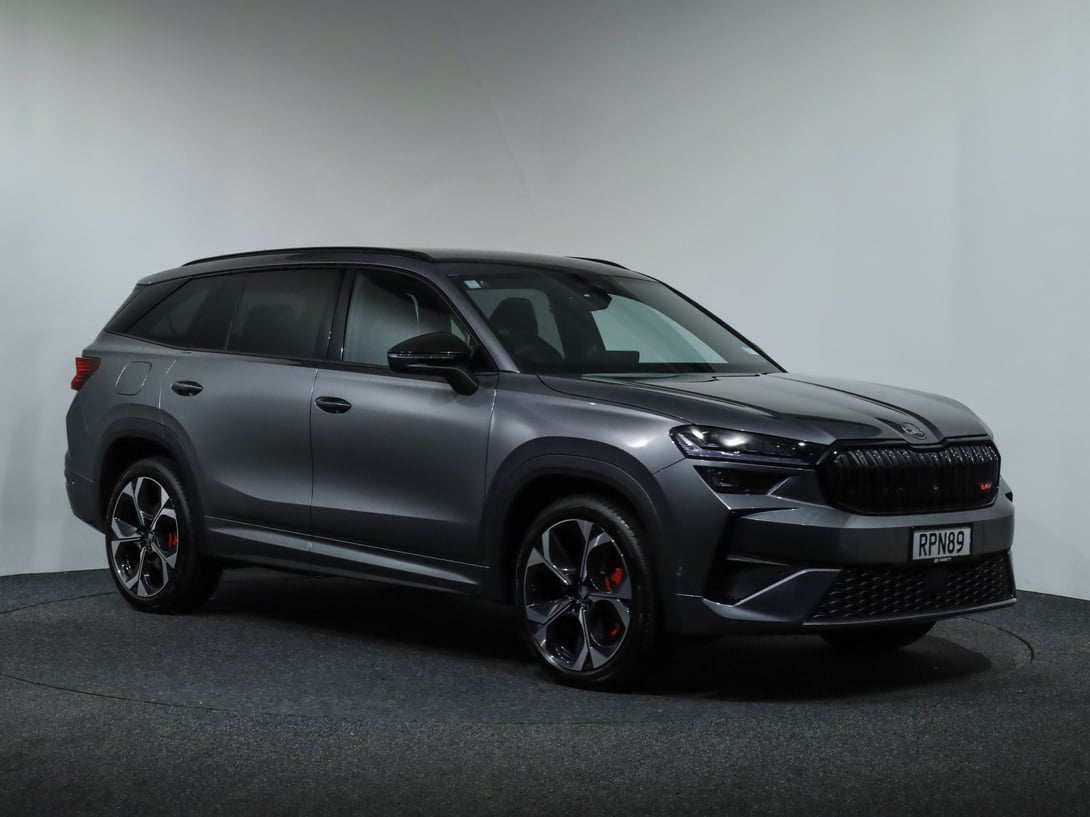 2026 Skoda Kodiaq at Ebbett Volkswagen & Škoda Hamilton