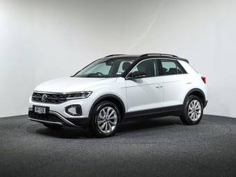 2025 Volkswagen T-Roc at Ebbett Volkswagen & Škoda Hamilton