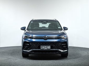 2025 Volkswagen Tiguan at Ebbett Volkswagen & Škoda Hamilton