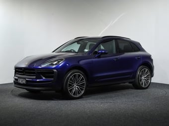 2023 Porsche Macan at Ebbett Volkswagen & Škoda Hamilton