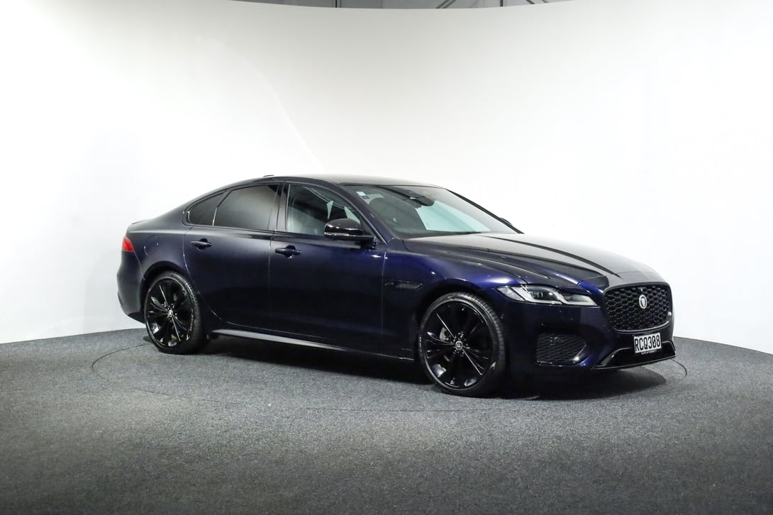 2025 Jaguar XF at Duncan & Ebbett Hamilton