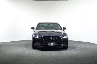 2025 Jaguar XF at Duncan & Ebbett Hamilton