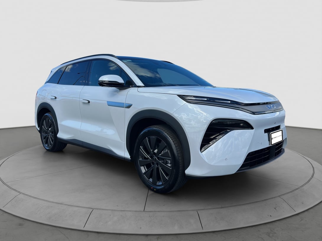 2026 BYD SEALION 8 at Ebbett Tauranga