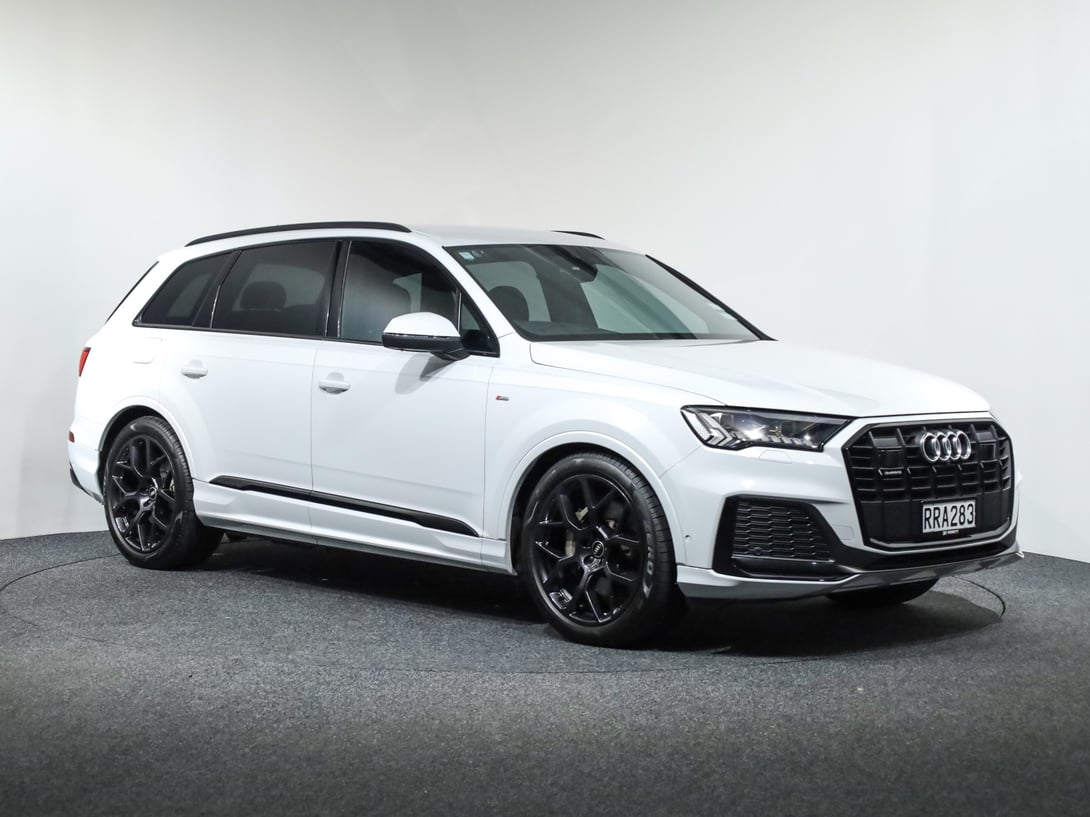 2023 Audi Q7 at Ebbett Volkswagen & Škoda Hamilton