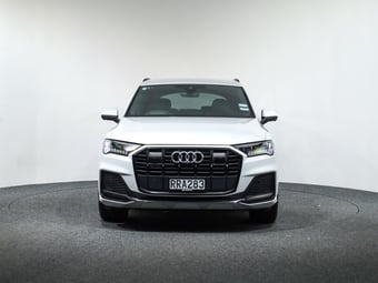 2023 Audi Q7 at Ebbett Volkswagen & Škoda Hamilton