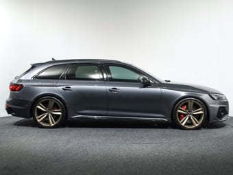 2022 Audi RS4 at Ebbett Volkswagen & Škoda Hamilton