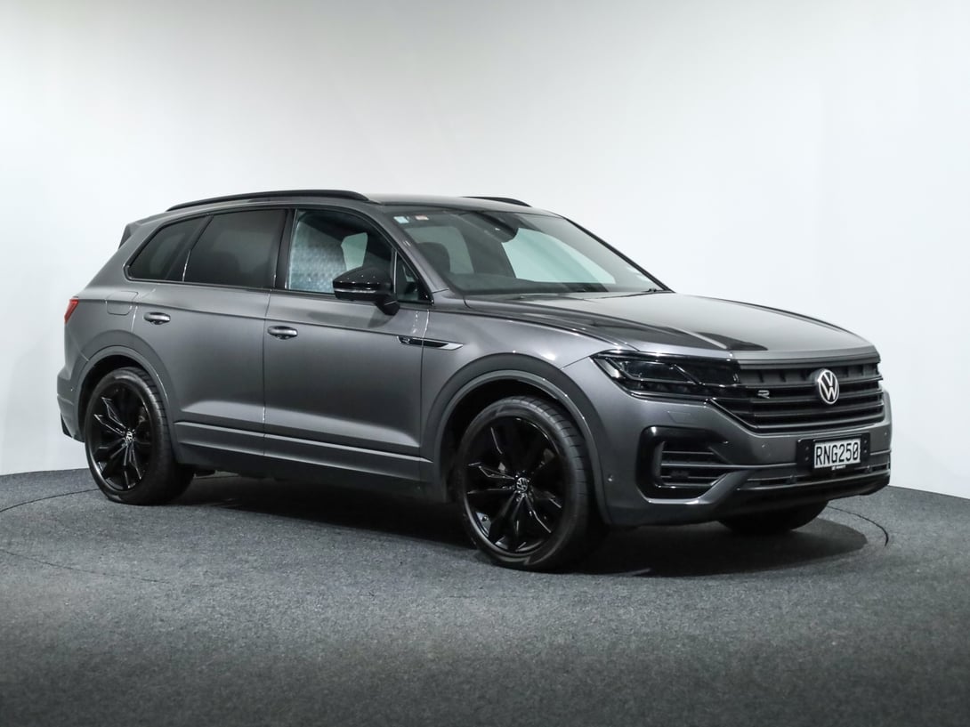 2022 Volkswagen Touareg at Ebbett Volkswagen & Škoda Hamilton