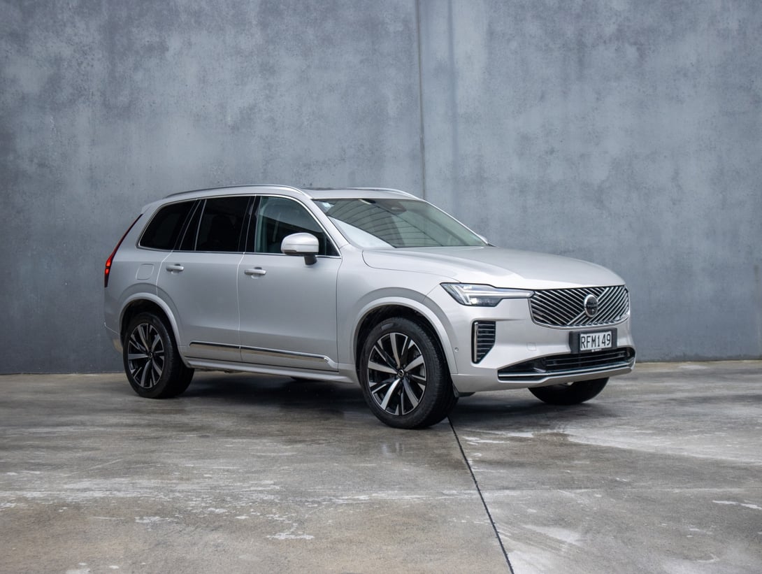 2025 Volvo XC90 at Ebbett Prestige Tauranga