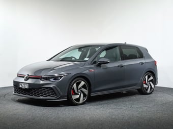 2022 Volkswagen Golf at Ebbett Volkswagen & Škoda Hamilton