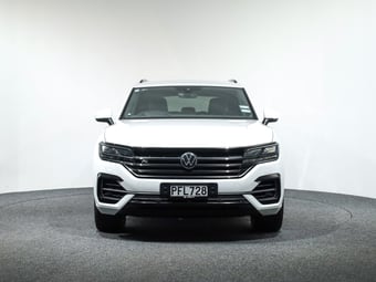 2022 Volkswagen Touareg at Ebbett Volkswagen & Škoda Hamilton