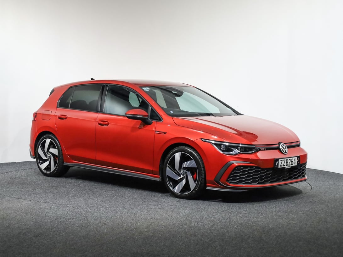 2021 Volkswagen Golf at Ebbett Volkswagen & Škoda Hamilton