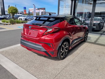 2018 Toyota C-HR at Ebbett Toyota Hamilton
