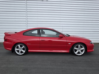 2002 Holden Monaro at Johnston Ebbett