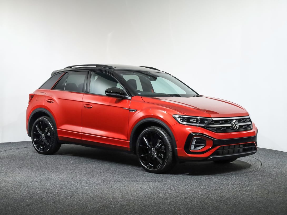 2026 Volkswagen T-Roc at Ebbett Volkswagen & Škoda Hamilton