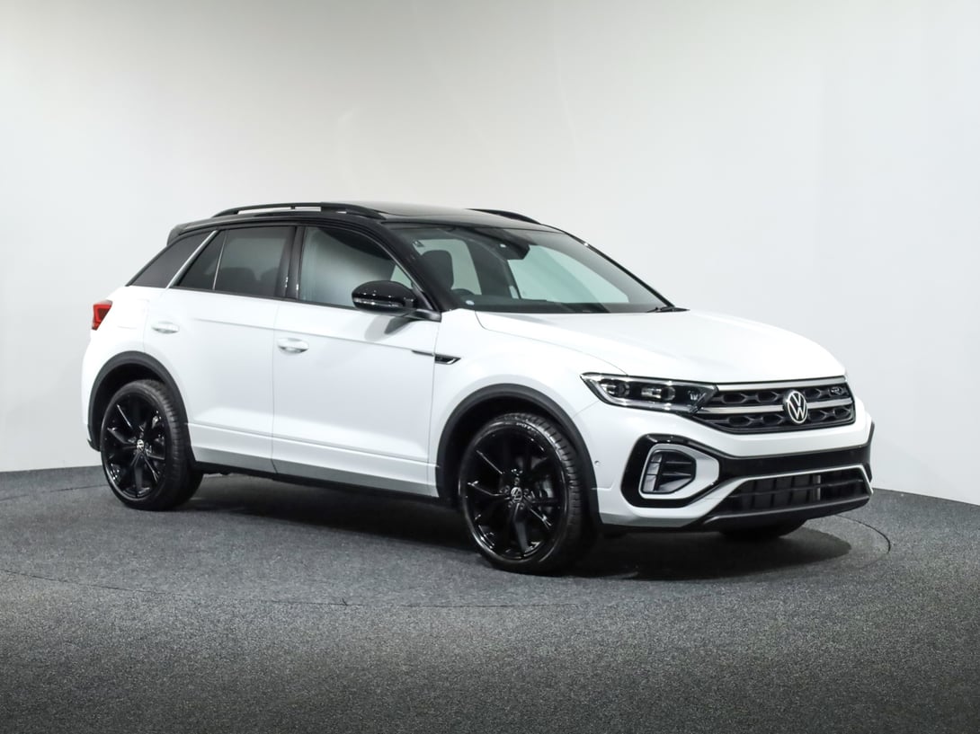 2026 Volkswagen T-Roc at Ebbett Volkswagen & Škoda Hamilton