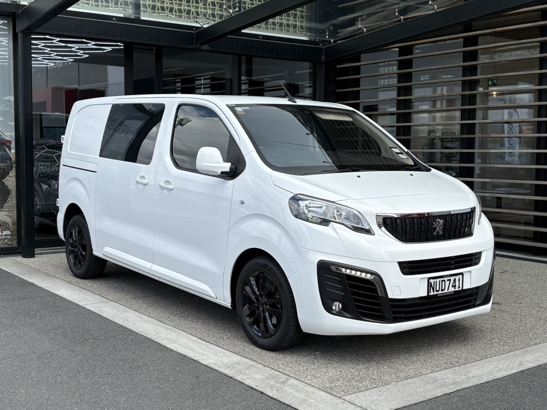 2021 Peugeot Expert at Lexus of Hamilton